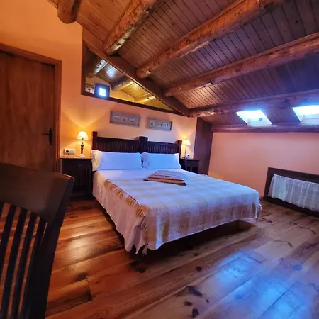فندق مبيت وإفطار Casa Macianet 3*